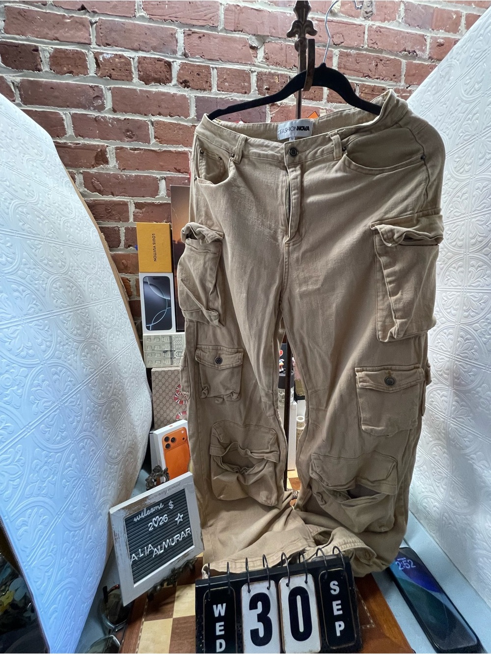Oversized distressed cargo pants with pockets